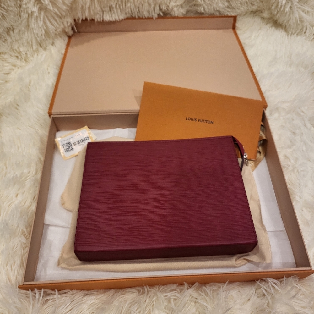 Louis Vuitton Toiletry Pouch 26